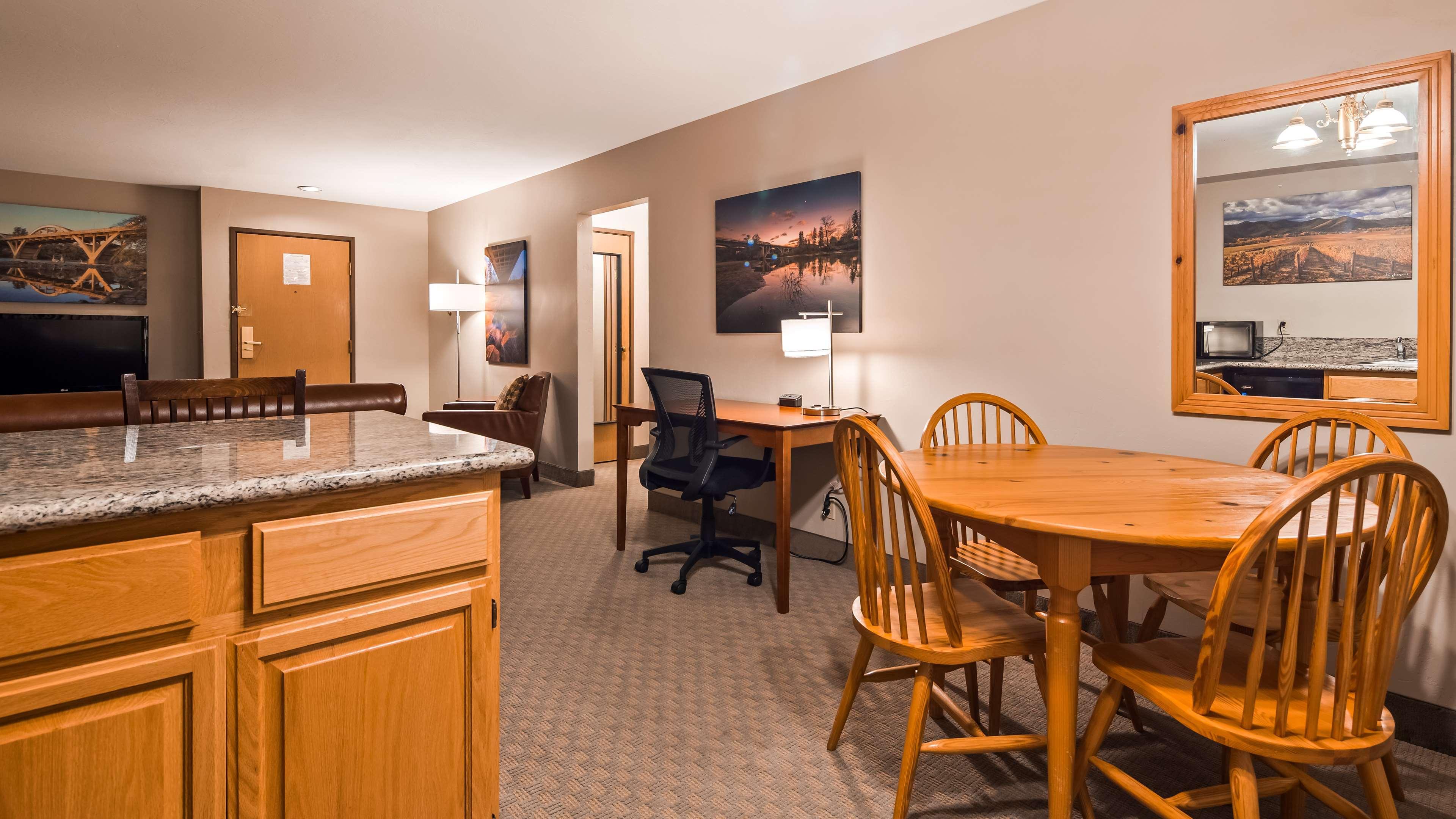 Best Western Inn At The Rogue Rogue River Buitenkant foto