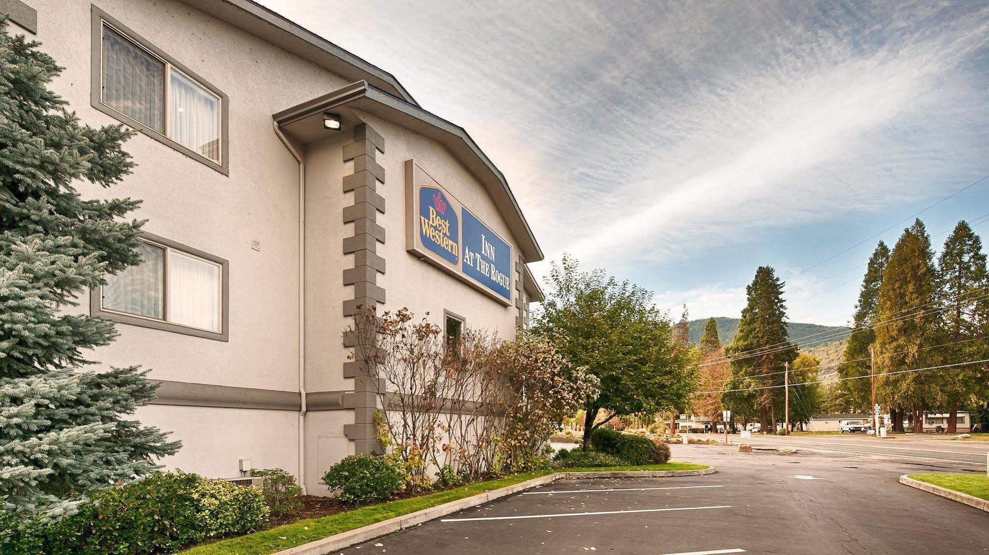 Best Western Inn At The Rogue Rogue River Buitenkant foto